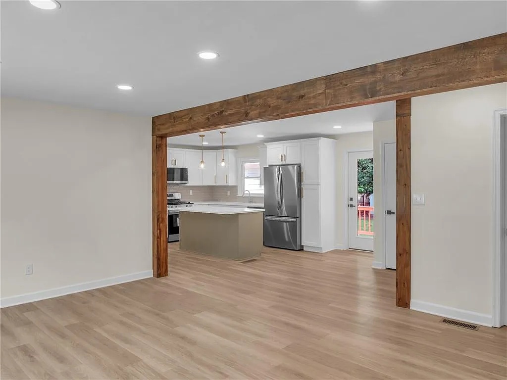 Hardwood Flooring Installation by Elite Design Home
